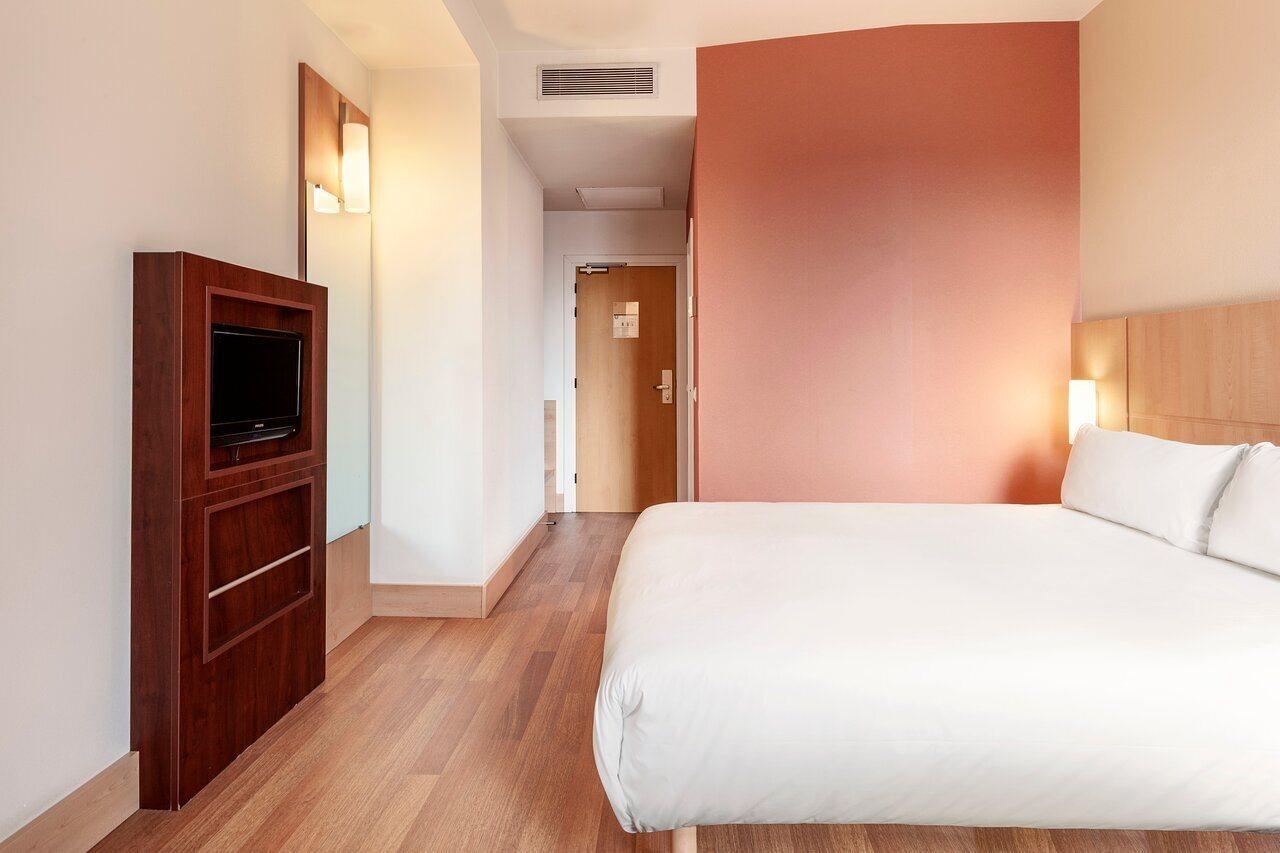 B&B Hotel Barcelona Матаро Экстерьер фото